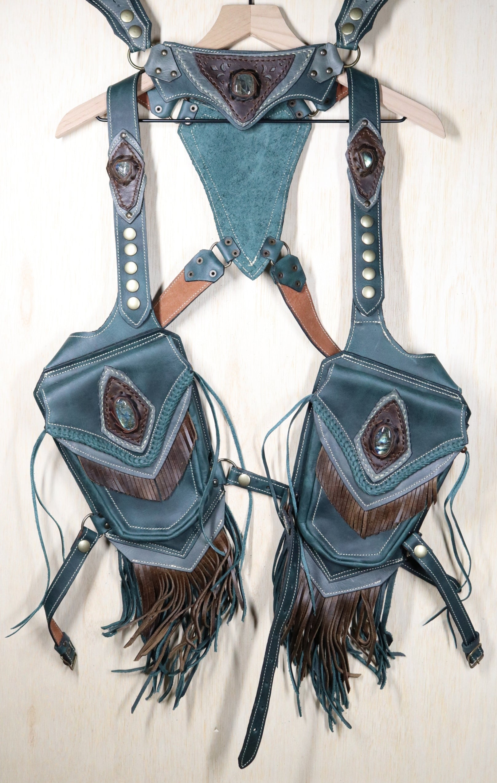 Men's El Viajero Holster | Blue Leather | Labradorite | With Fringe