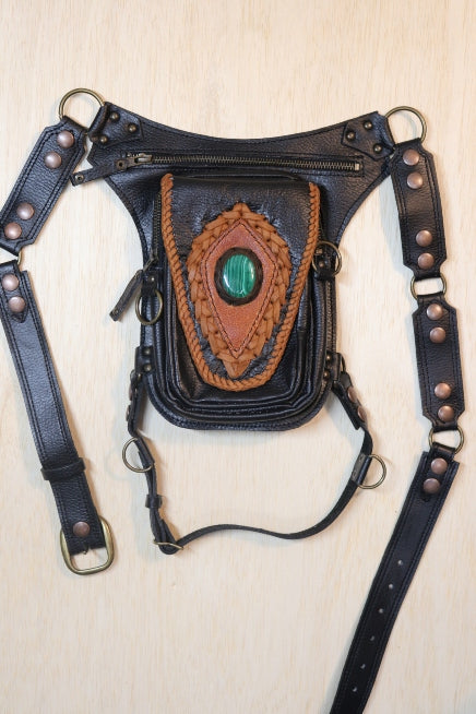 Aventurera Utility Belt | Black Leather | Malachite Stone