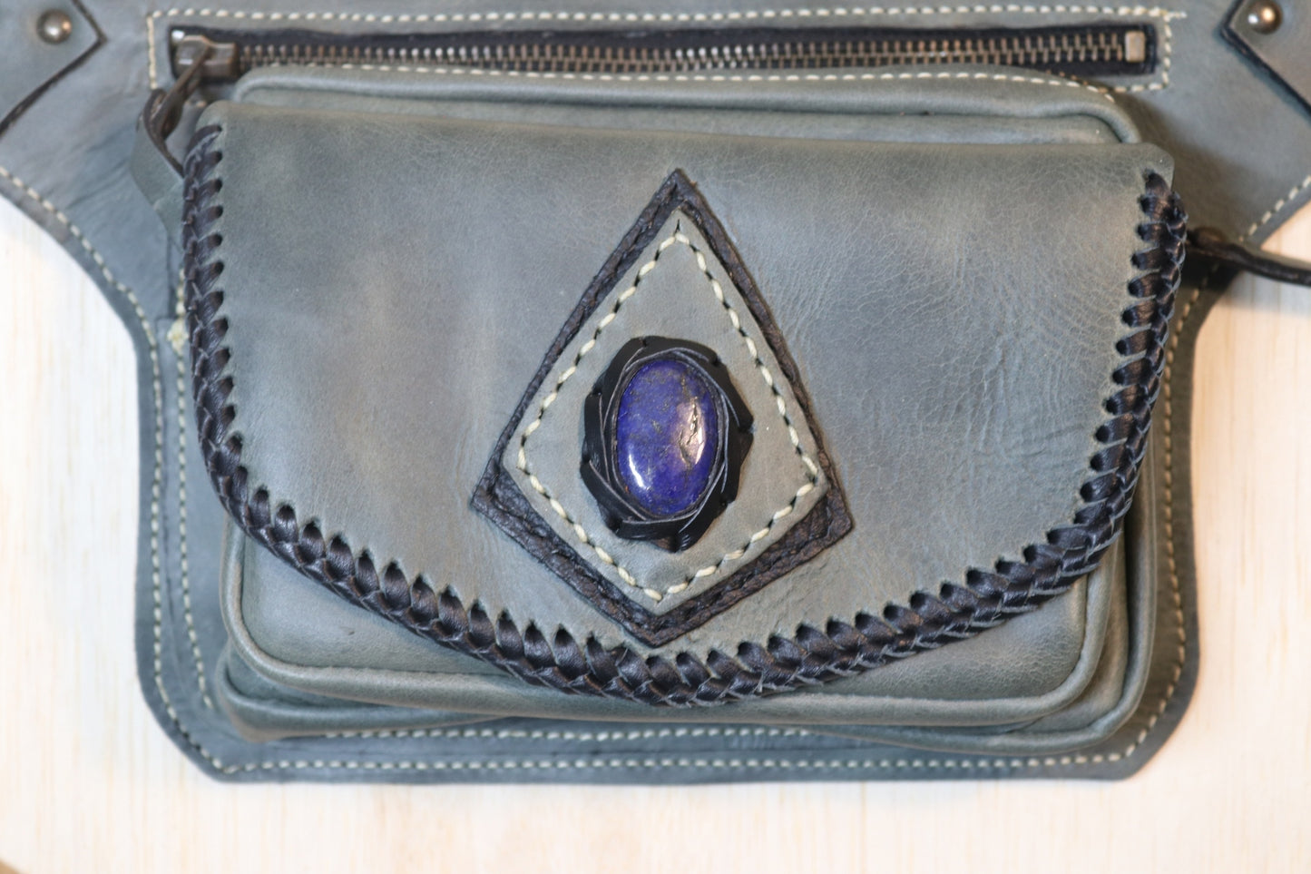 Sato Cross Body | Gray Leather | Lapis Stone