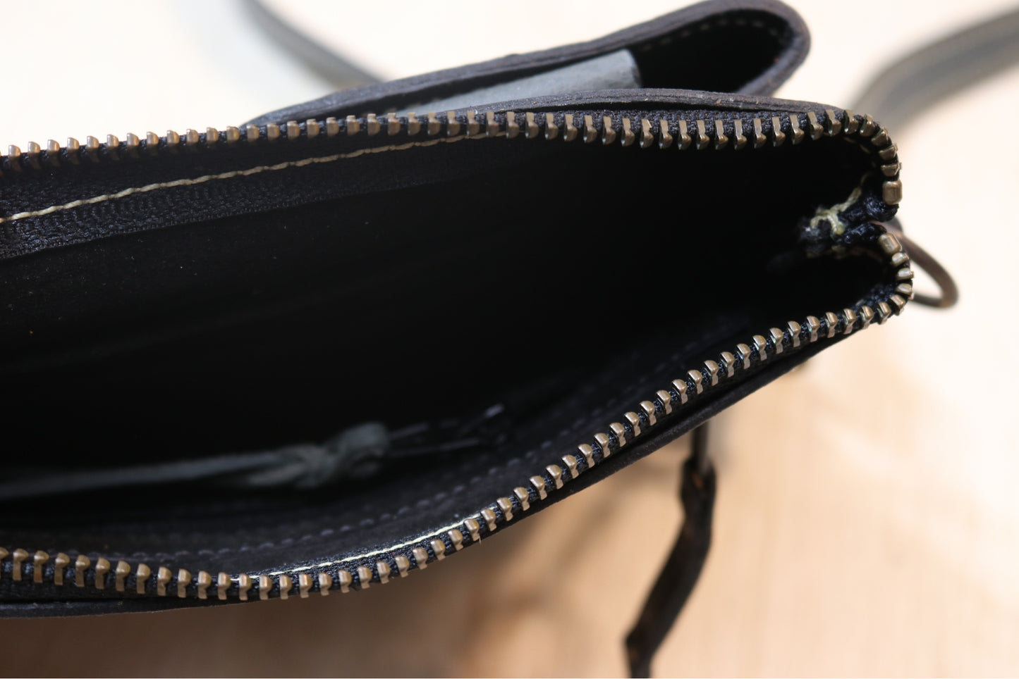 Boreal Bag | Gray Leather | Tigers Eye Stone