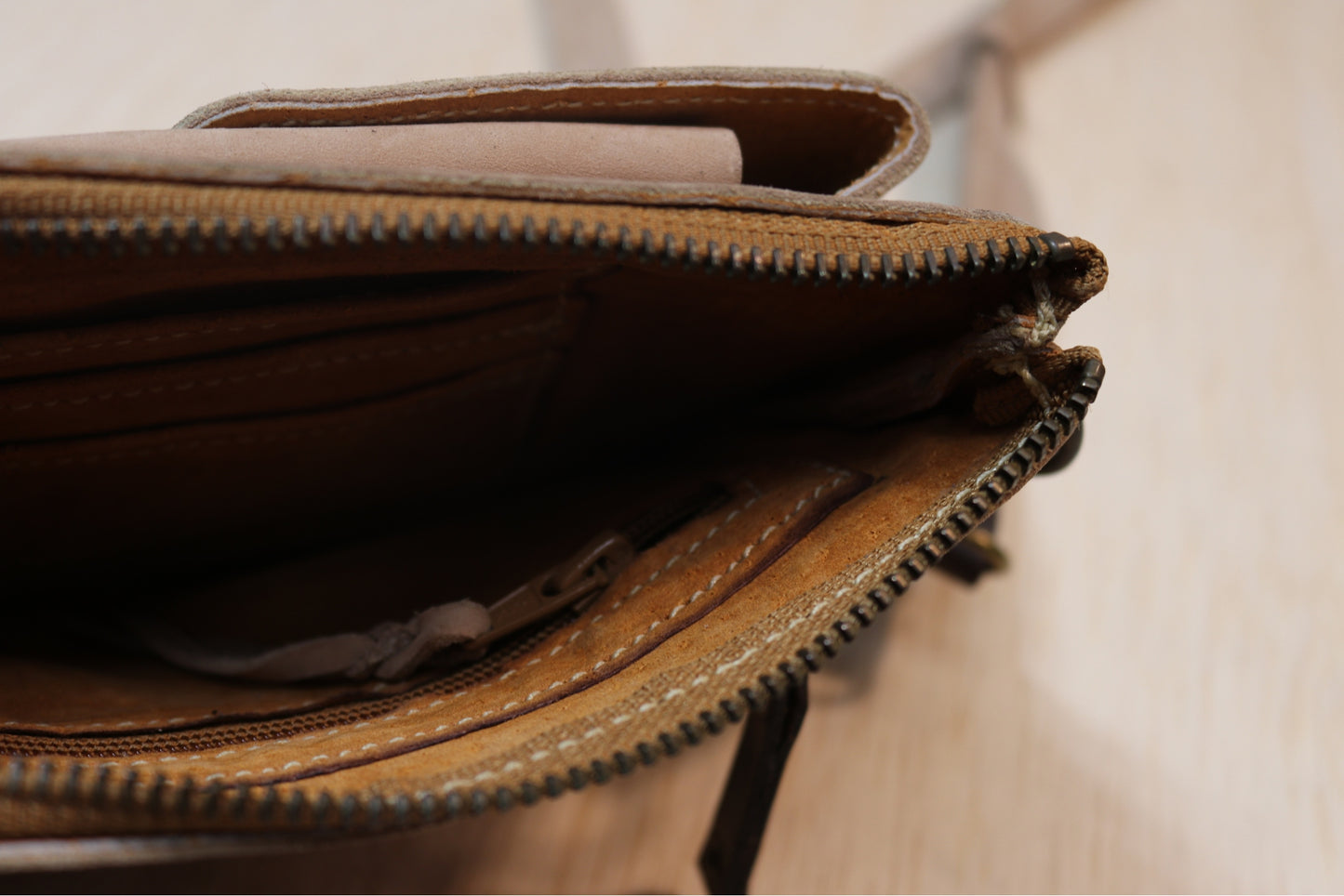 Boreal Bag | Beige Leather | Obsidian