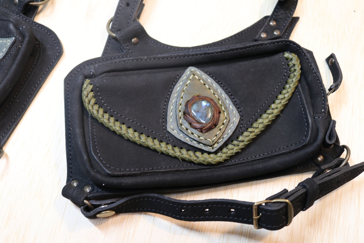 El Sureno Holster | Black Suede Leather | Labradorite
