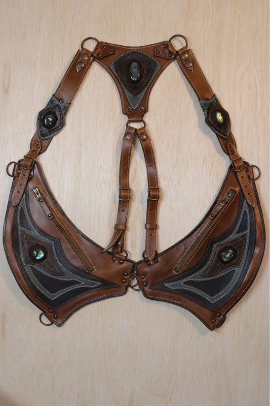 El Oriente Holster | Brown Leather | Labradorite Stone