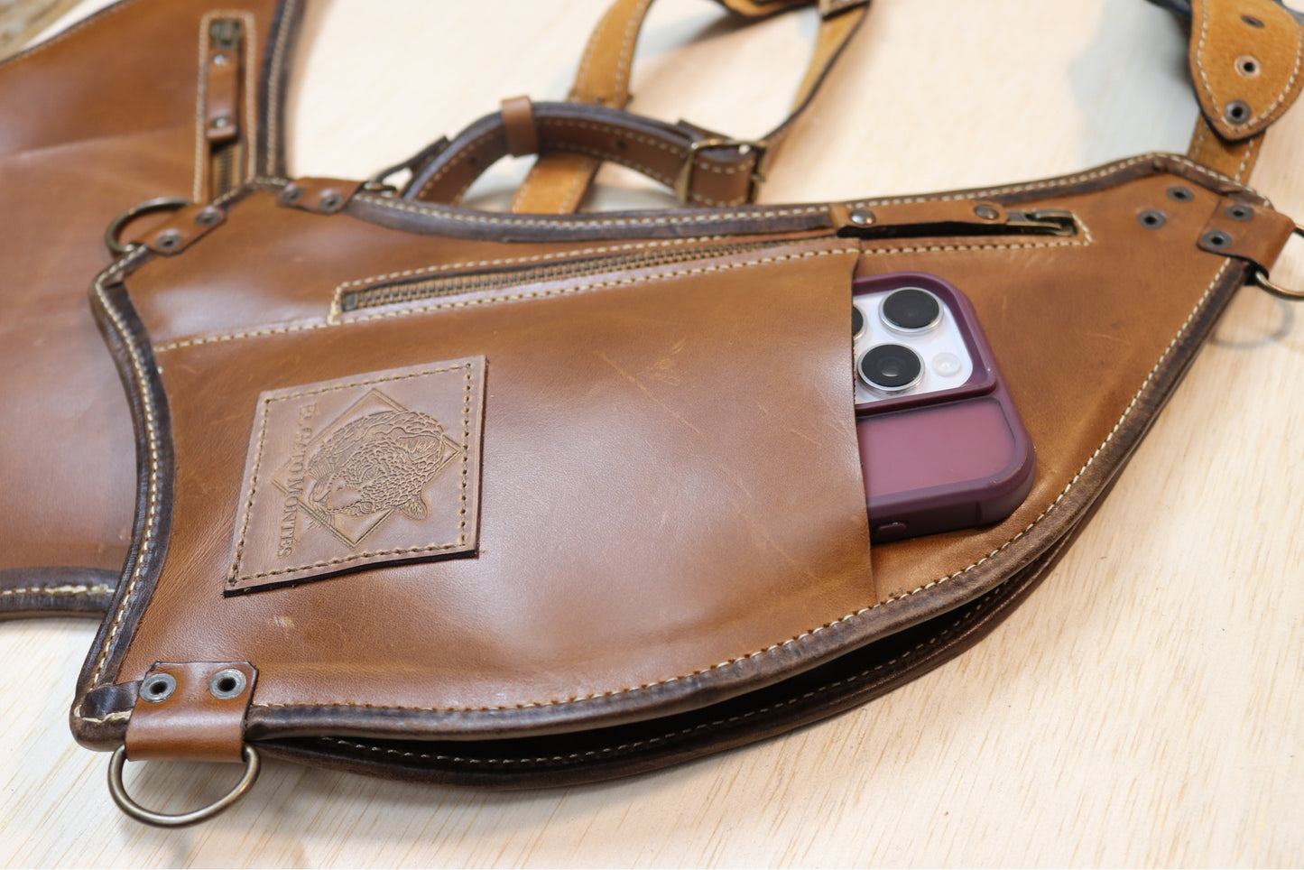 El Oriente Holster | Brown Leather | Labradorite Stone