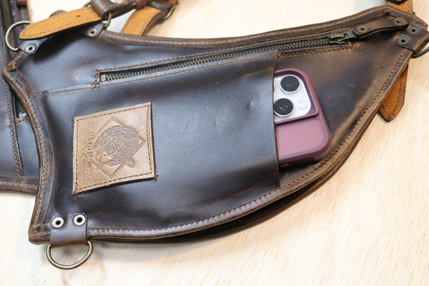 El Oriente Holster | Brown Leather | Larimar Stone
